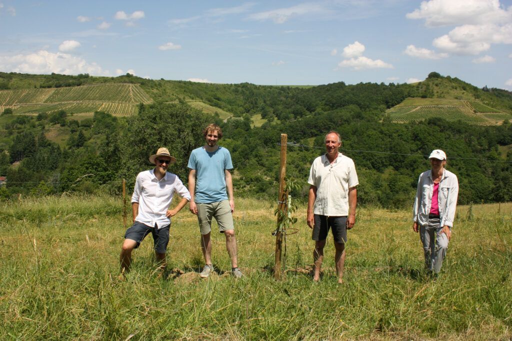 Gruppenfoto mit Jörg, Felix, Hans und Dorothea Kortner